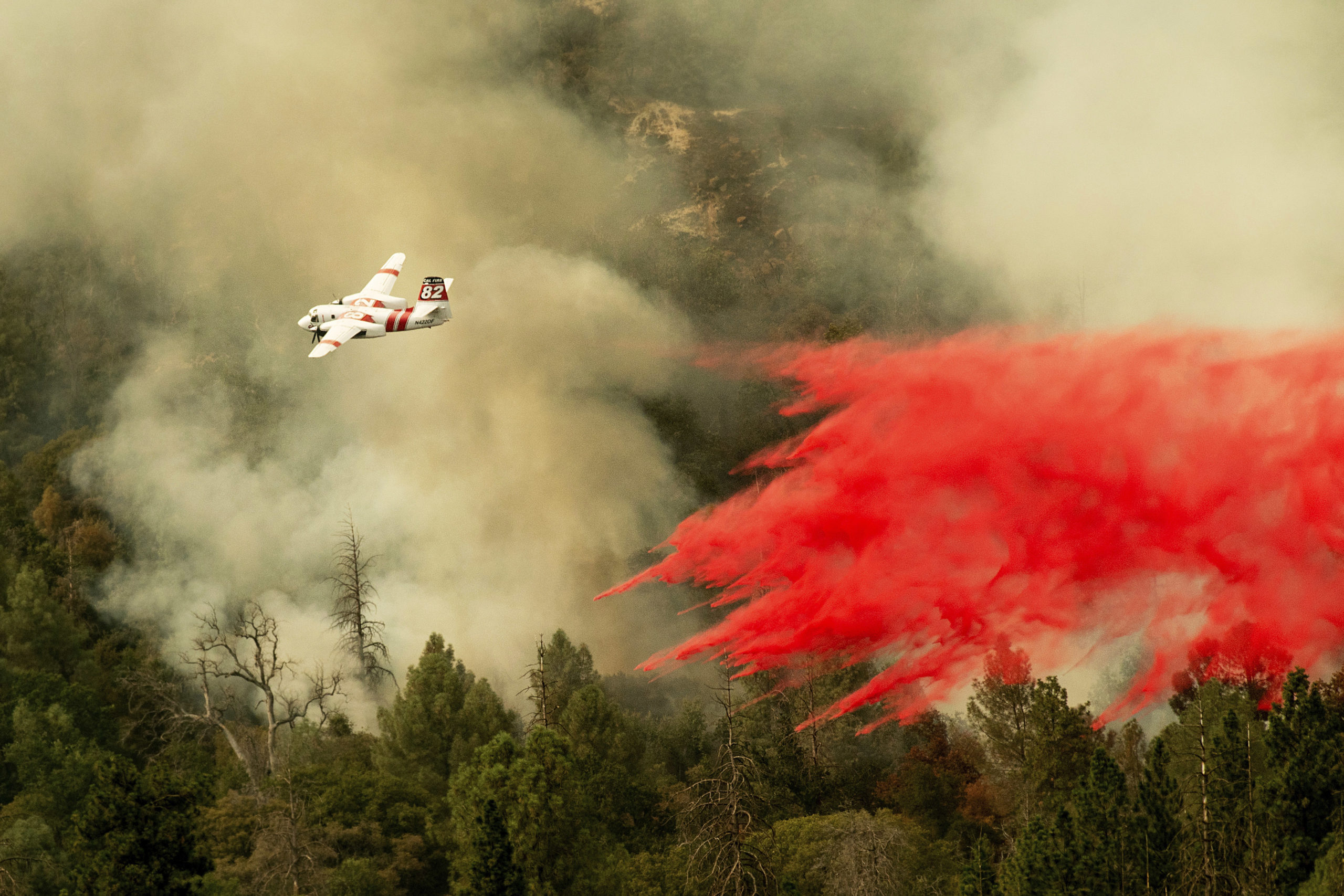 Photo of air tanker fighting Ferguson Fire