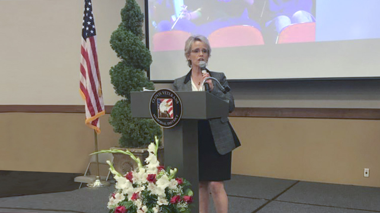 Clovis Unified Superintendent Eimear O’Farrell speaking at breakfast event