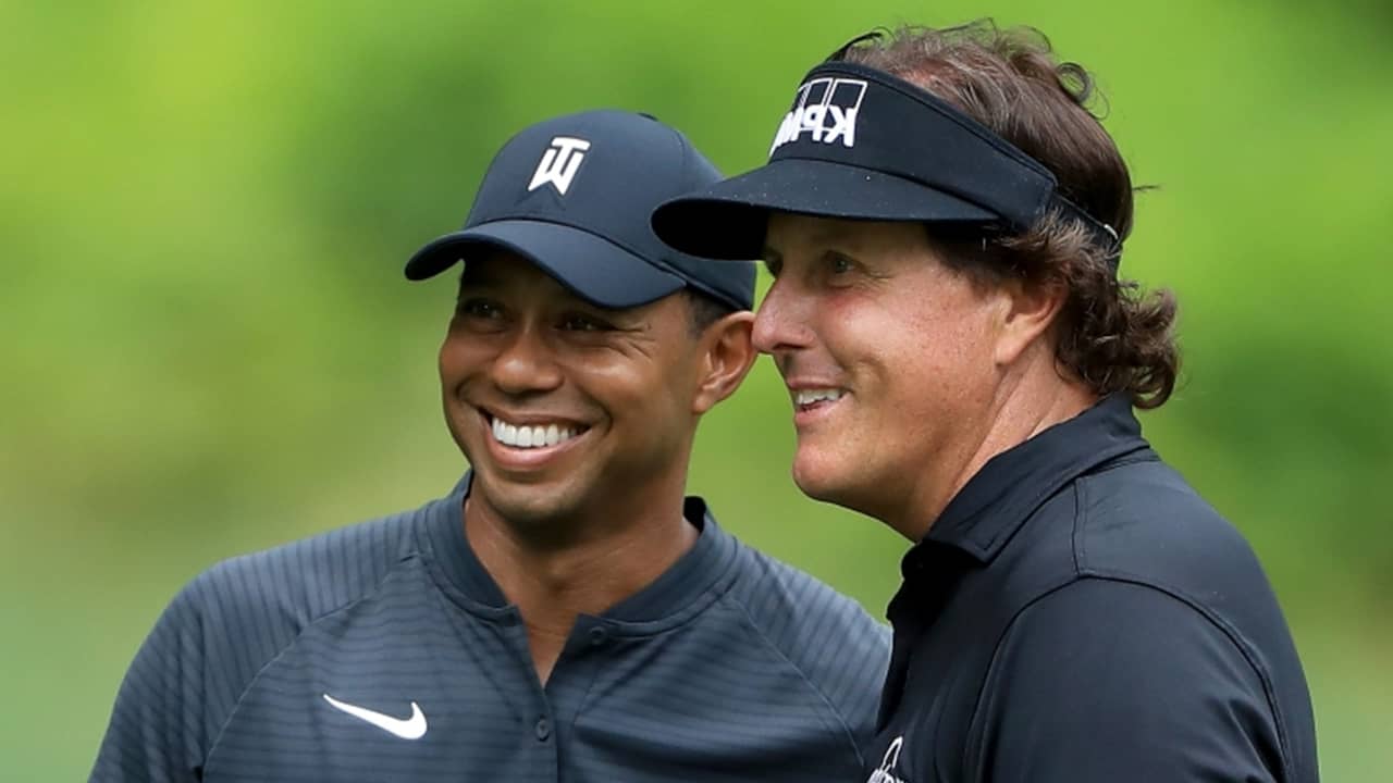 Photo of Tiger Woods and Phil Mickelson