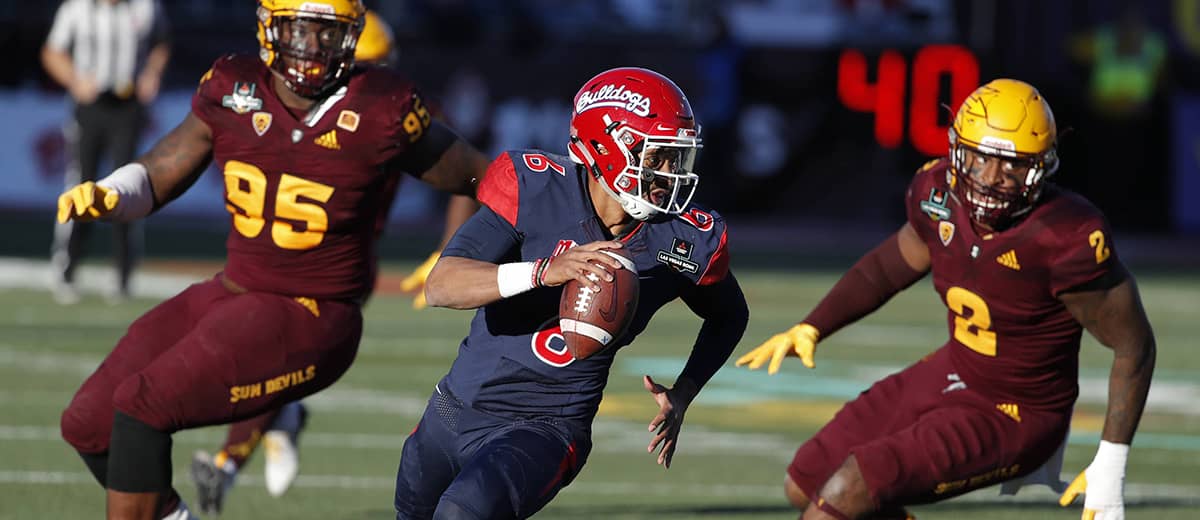 Photo of Fresno State quarterback Marcus McMaryion