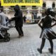 Photo of "Fearless Girl" statue in front of the New York Stock Exchange