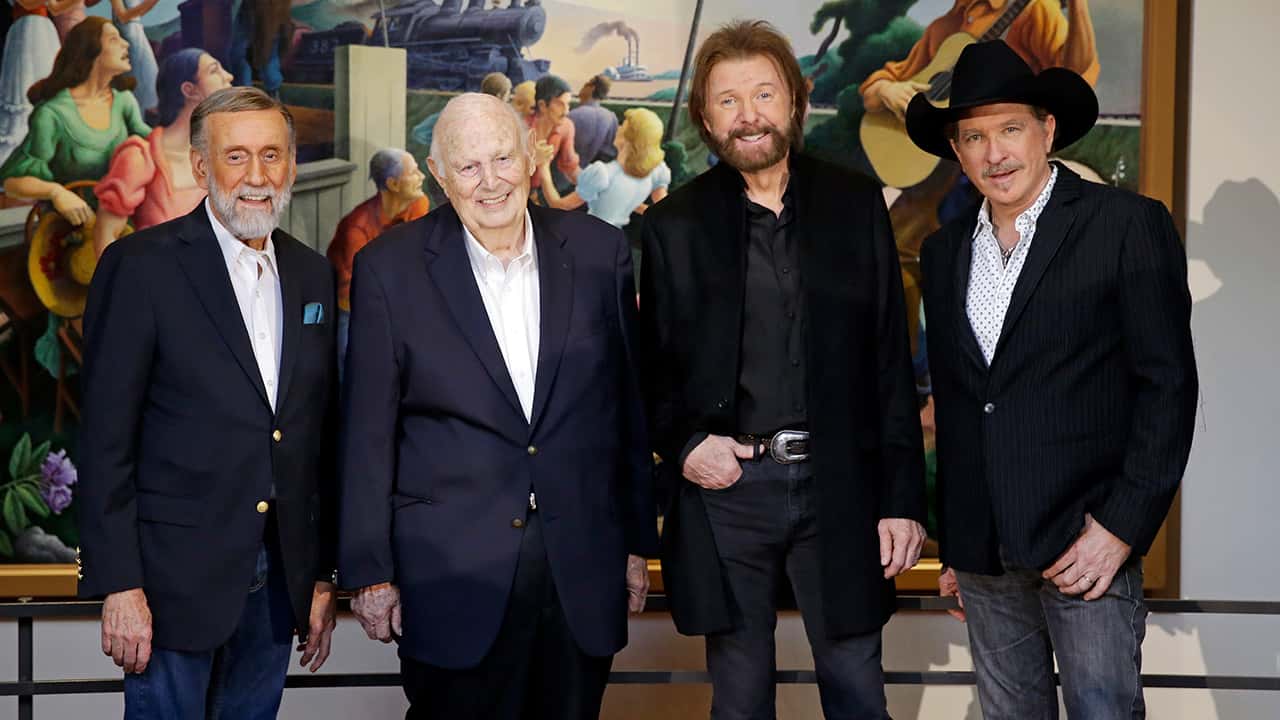 Photo of Ray Stevens, from left, Jerry Bradley, Ronnie Dunn, and Kix Brooks