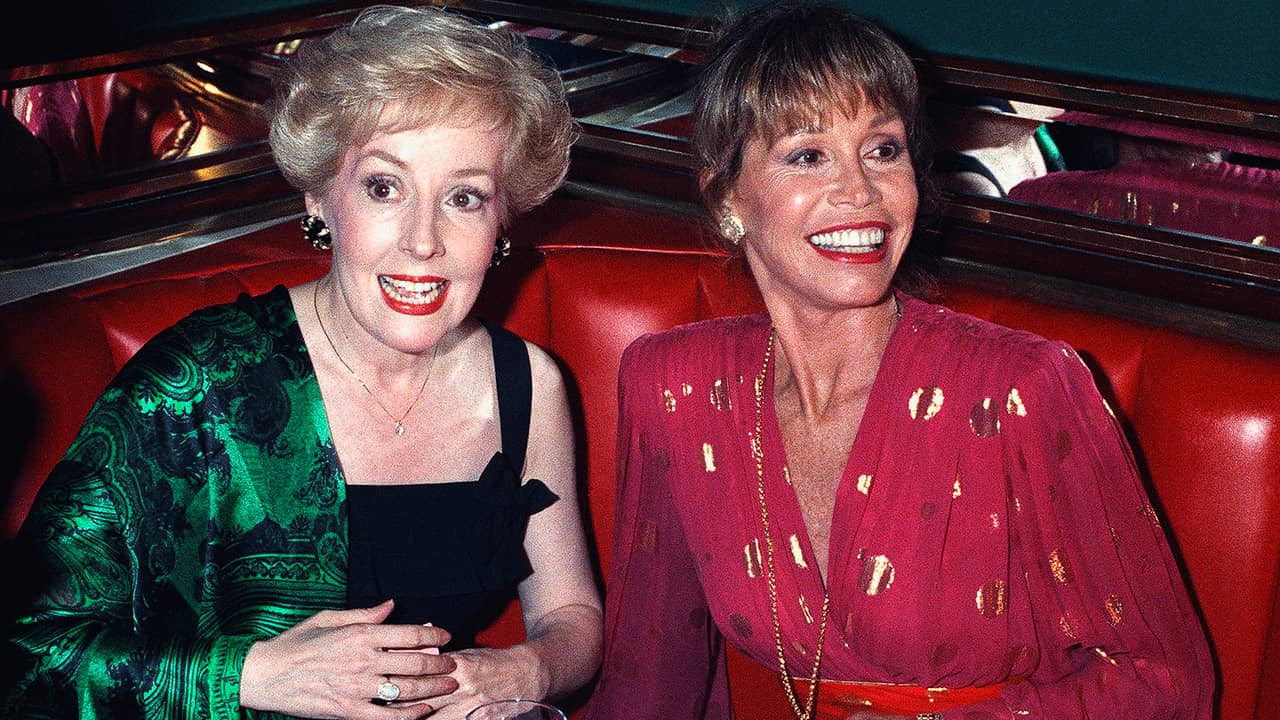 Photo of Mary Tyler Moore and Georgia Engel