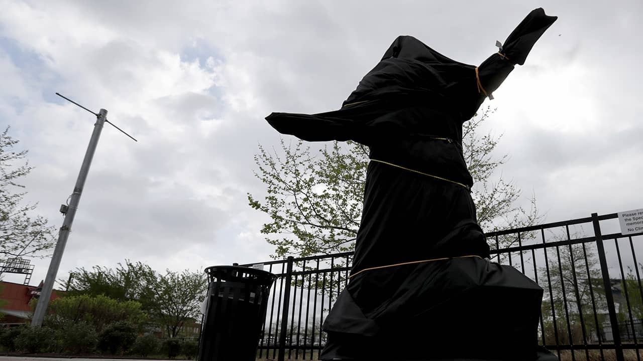 Photo of covered Kate Smith statue