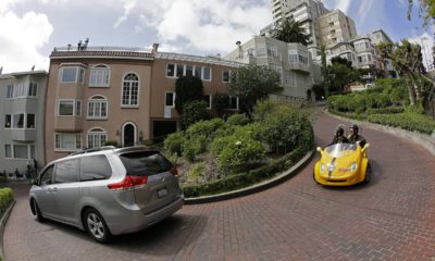 Photo of Lombard Street in San Francisco, CA