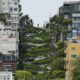 Photo of Lombard Street in San Francisco, CA