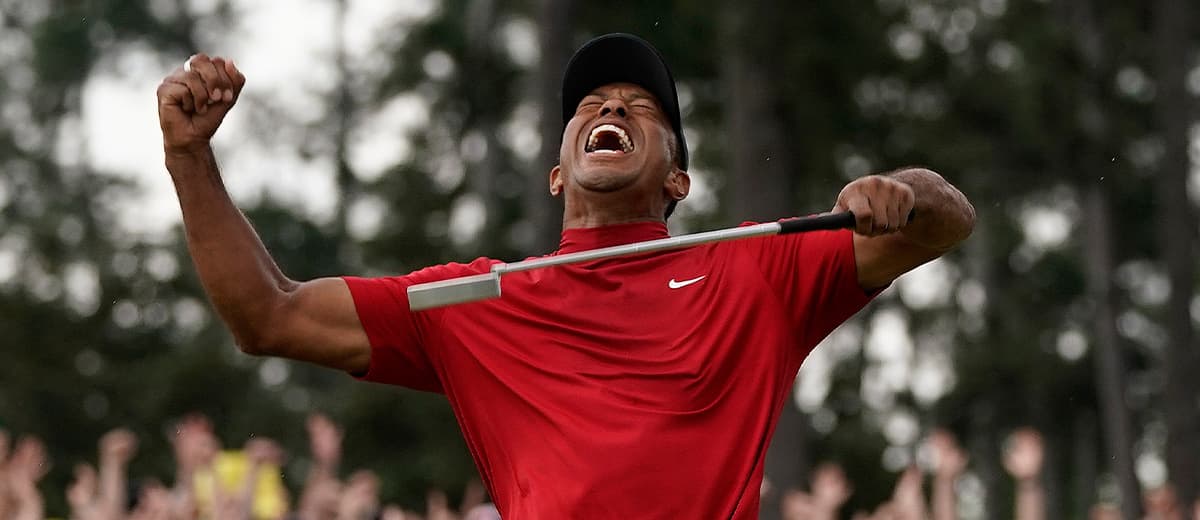 Photo of Tiger Woods celebrating