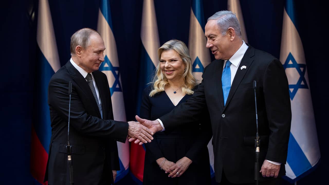 Photo of Israeli Prime Minister Benjamin Netanyahu and Russian President Vladimir Putin