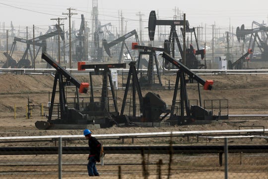 Photo of the Kern River Oil Field