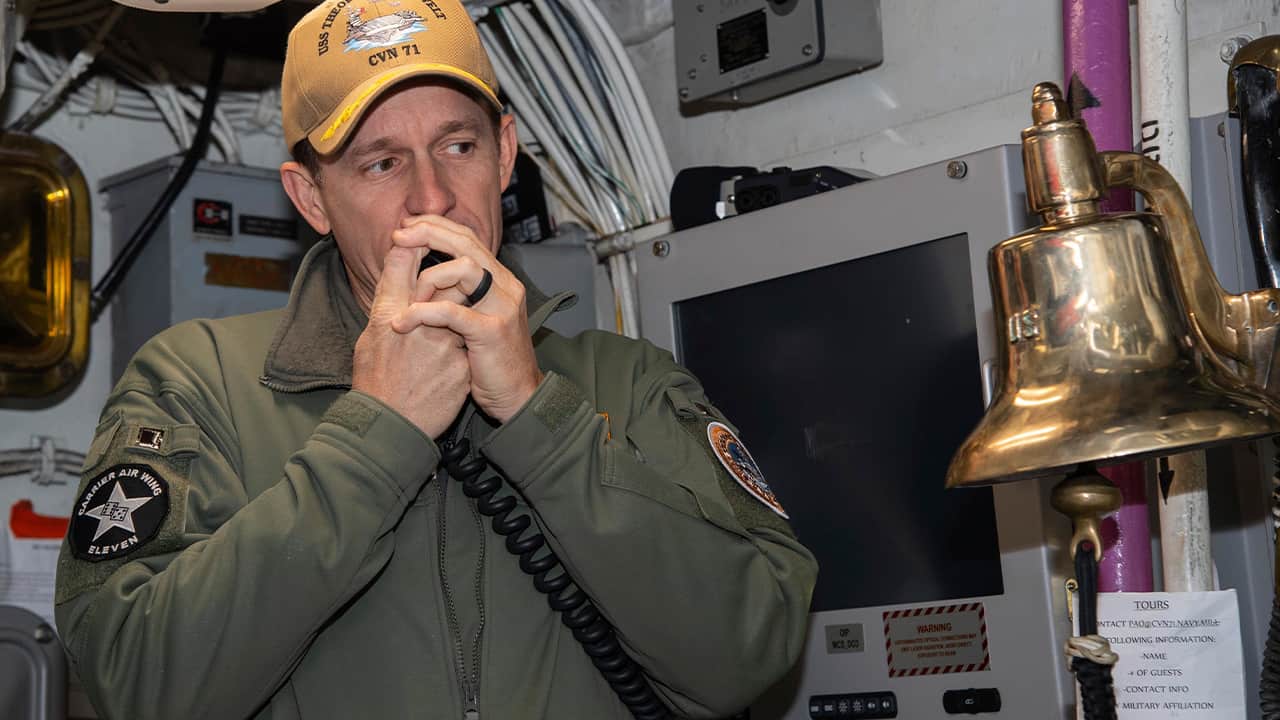 Photo of Capt. Brett Crozier