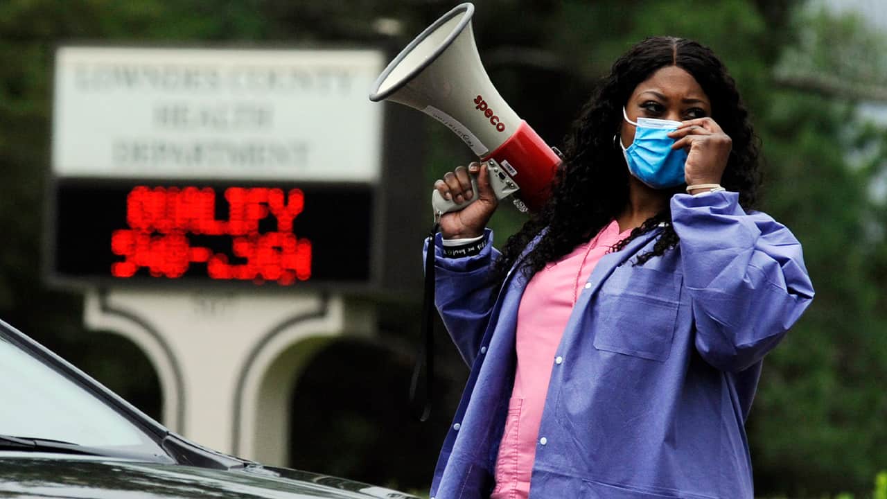Photo of health care worker Tonya Wilkes