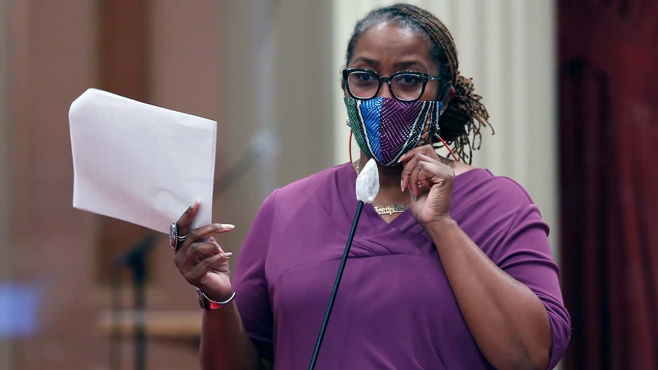Photo of Sen. Holly Mitchell